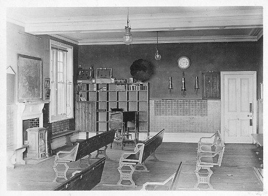 Set Room - Lent 1926
